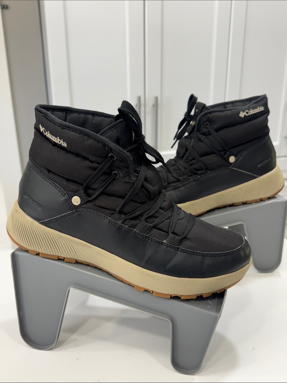 Columbia Slopeside™ Village Omni-Heat™ Waterproof Winter Boots Black Women’s 10